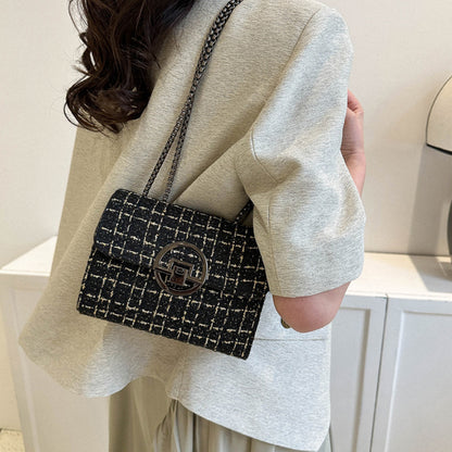 Celebrities Elegant Plaid Metal Accessories Decoration Contrast Weave Bags(4 Colors)