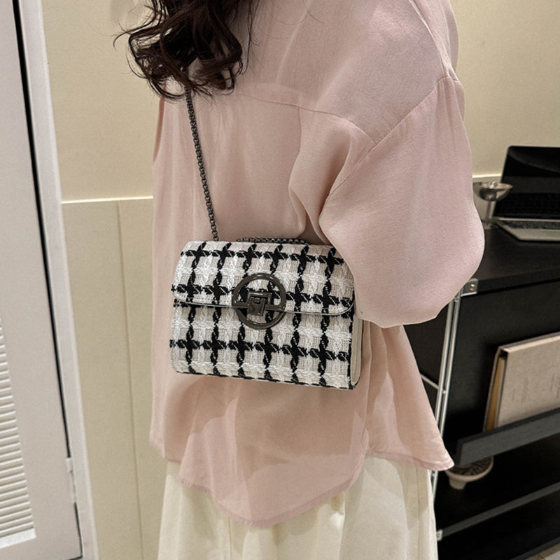 Celebrities Elegant Plaid Metal Accessories Decoration Contrast Weave Bags(4 Colors)